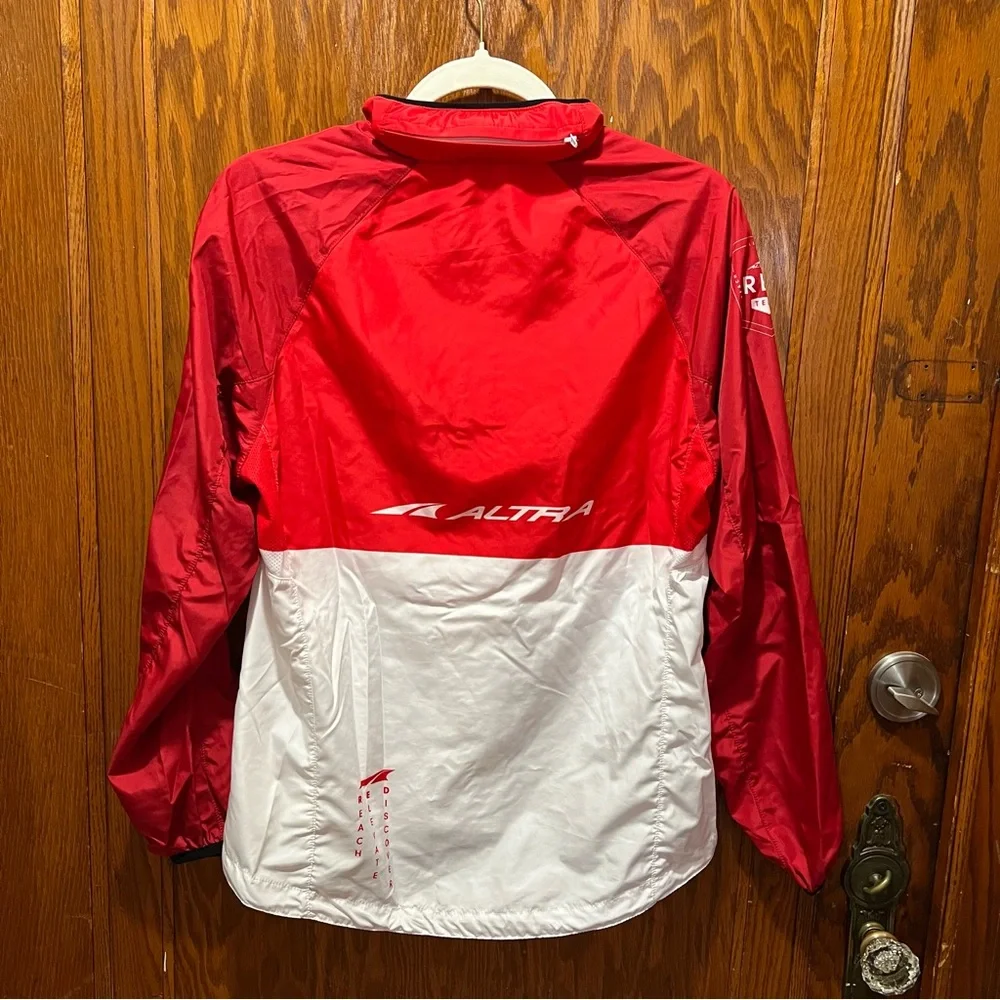 Altra Packable Running Shell - Picture 3 of 4